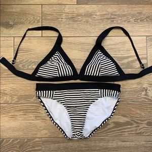 Athleta 2-piece black and white swim suit. Sz Med